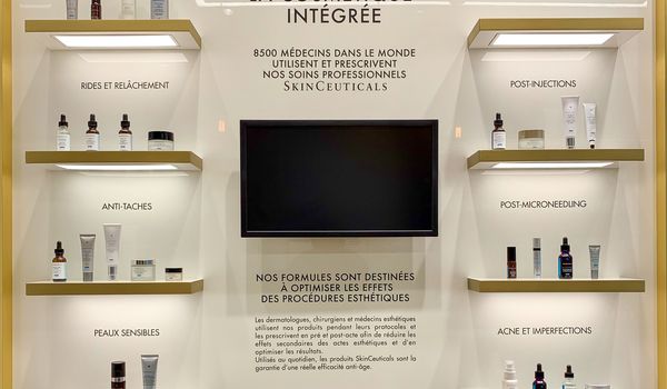 Adhesif lettrages boutique dermacenter skinceuticals paris 75003 2019